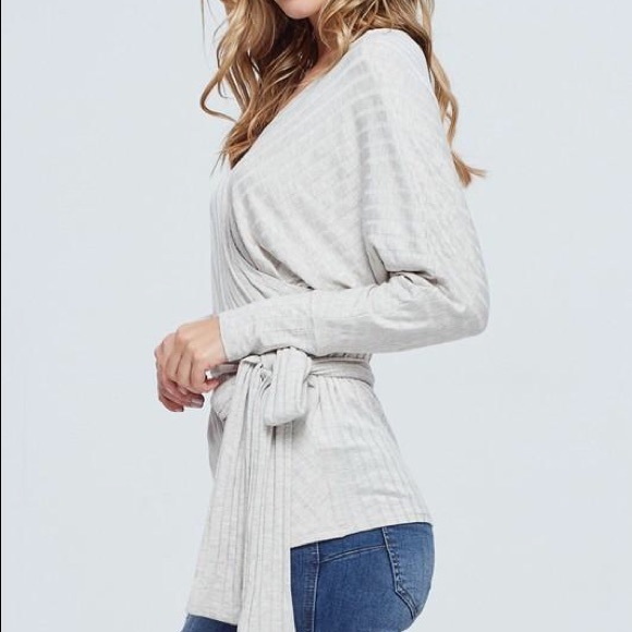 Wrap knit v-neck top - Picture 2 of 2